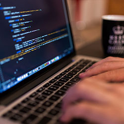 最近明星黑料放出一段这份爆料，到底是谁先开的口，但真正扎心的还在后面